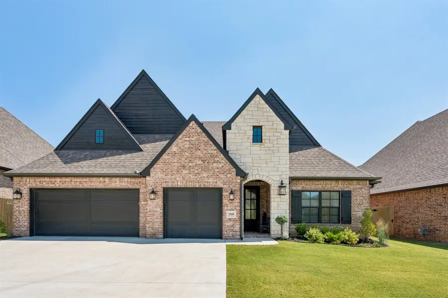 3909 S Dogwood Boulevard, Broken Arrow, OK 74011 - #2