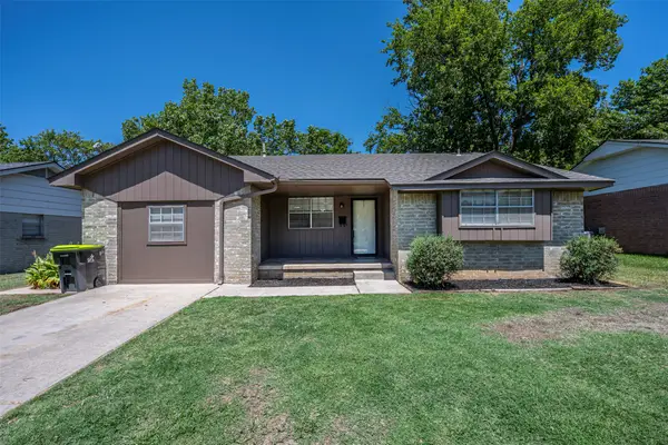 926 Charles, Ada, OK 74820