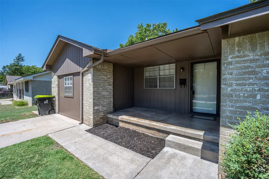 926 Charles, Ada, OK 74820 - #3