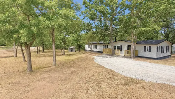 1445 N 237 Road, Mounds, OK 74047