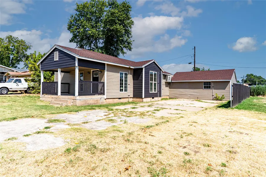525 E Washington Avenue, Bristow, OK 74010 - #2