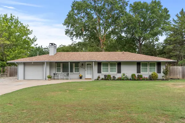 1630 East Drive, Bartlesville, OK 74006