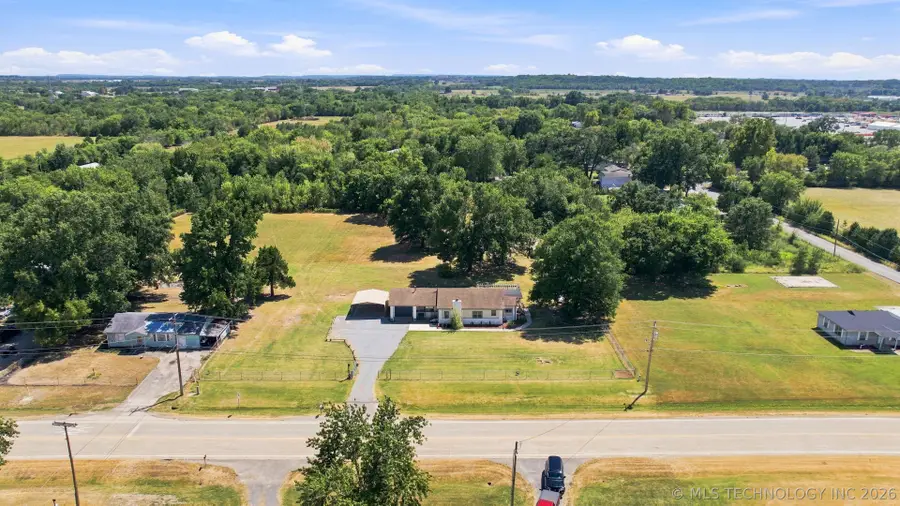 1301 W Smith Ferry Road, Muskogee, OK 74401 - #2