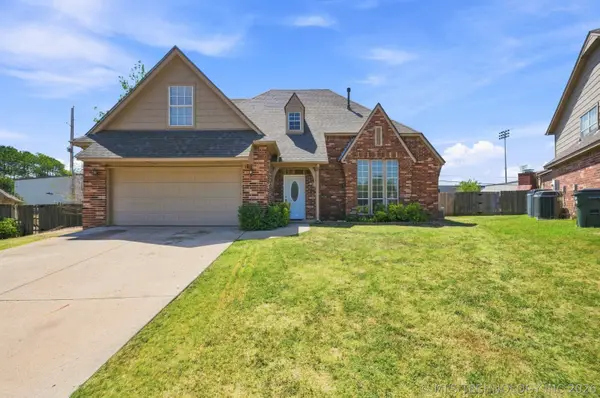 13310 E 88th Court, Owasso, OK 74055
