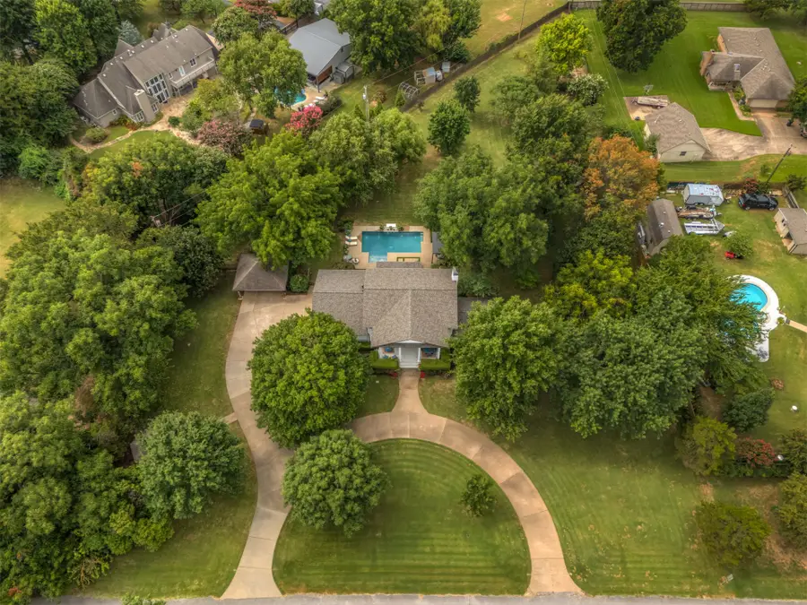 8242 E 114th Street, Bixby, OK 74008 - #2