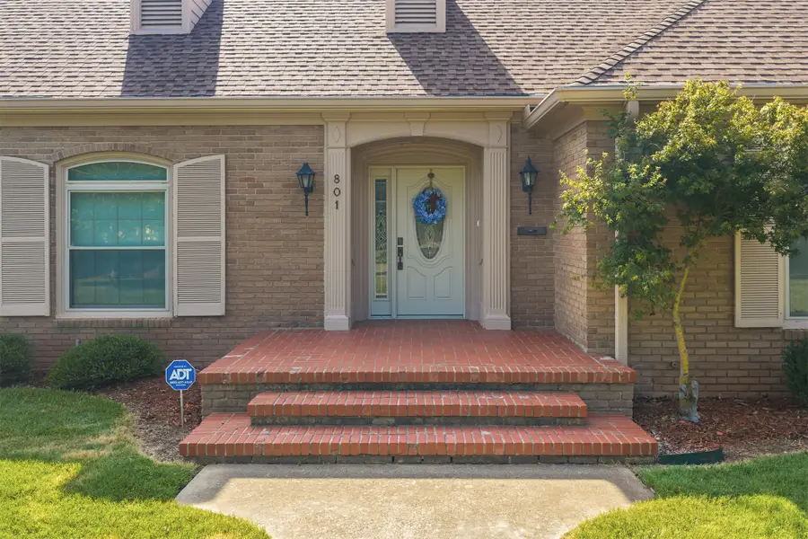 801 NW D Street E, Ardmore, OK 73401 - #3