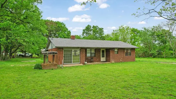 206 N 5th Street, Milburn, OK 73450