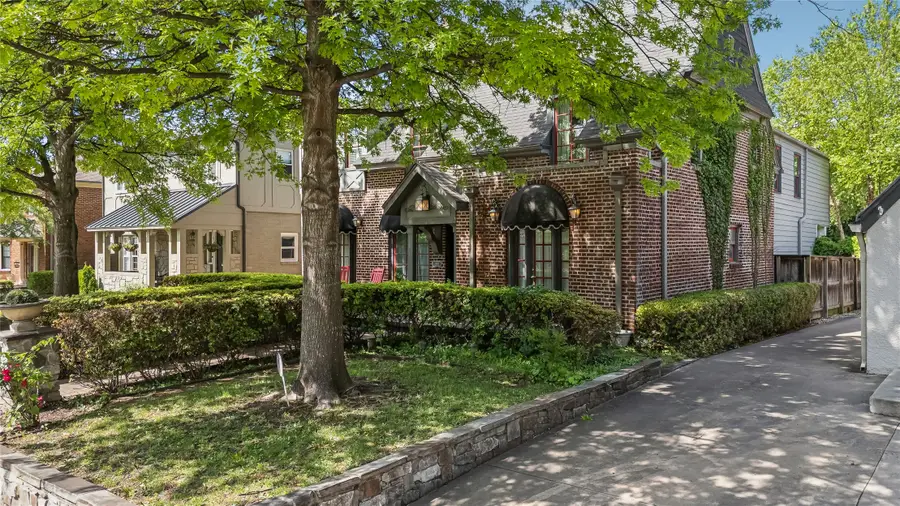 2252 S Troost Avenue, Tulsa, OK 74114 - #2