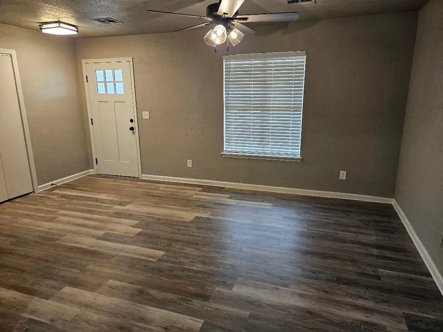 5443 W 11th Street, Tulsa, OK 74127 - #2
