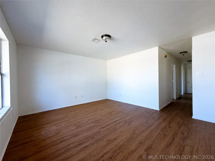 422 E 24th Street, Okmulgee, OK 74447 - #2