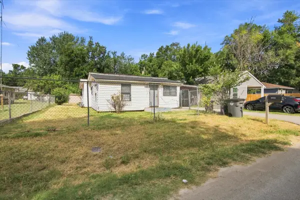 2316 N Atlanta Place, Tulsa, OK 74110