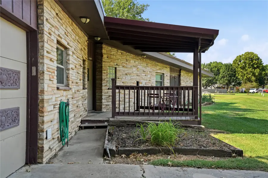 1513 Bowden, Fort Gibson, OK 74434 - #3