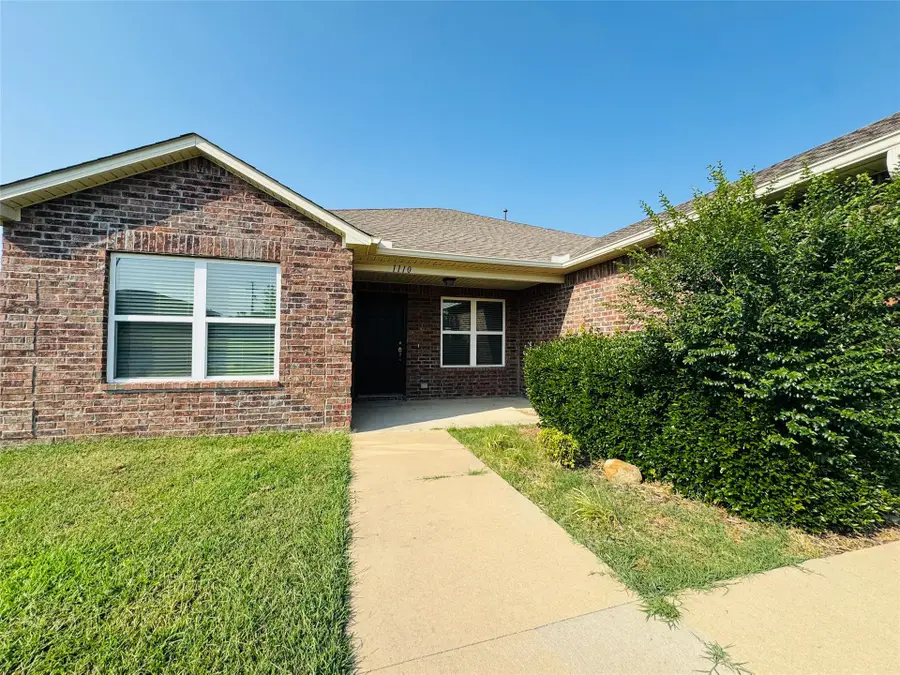 1110 W Missouri Avenue, Claremore, OK 74019 - #2