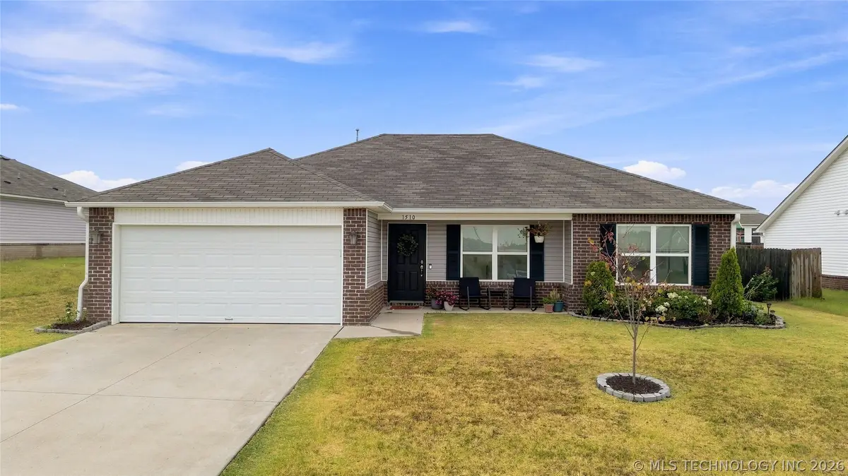 1510 E Urbana Street, Broken Arrow, OK 74012 - #1