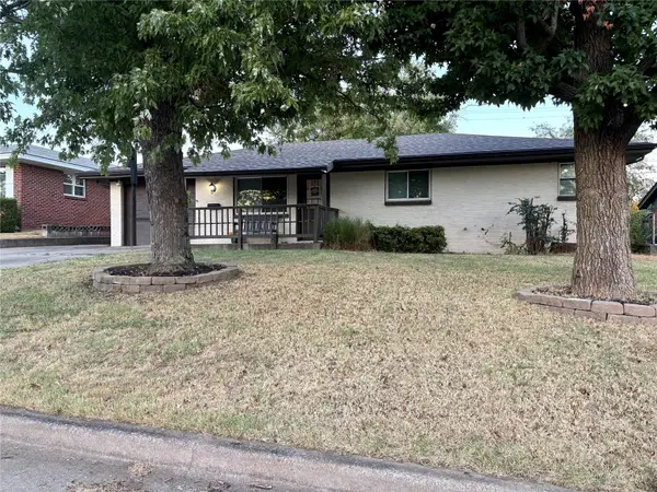 210 SE Elmhurst Avenue, Bartlesville, OK 74006
