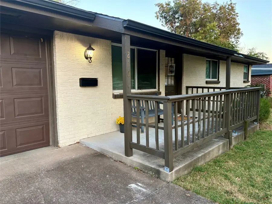 210 SE Elmhurst Avenue, Bartlesville, OK 74006 - #2