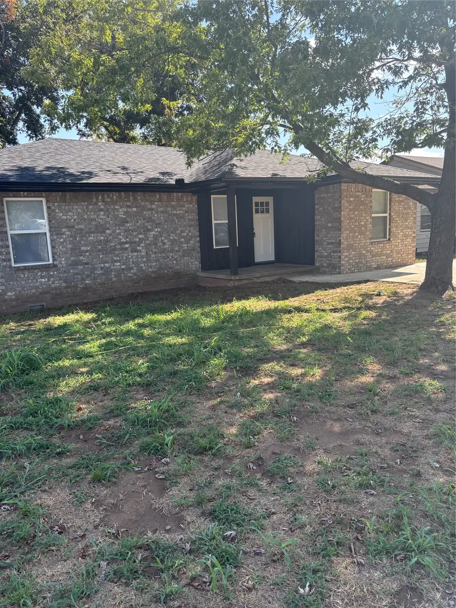 405 E 8th Street, Cushing, OK 74023 - #2
