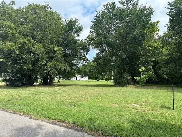 917 Martin Luther King Drive, Okmulgee, OK 74447 - #2