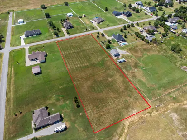 19355 Carriage Court, Mounds, OK 74047