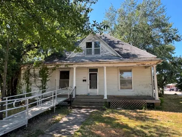 402 E Cherokee Avenue, McAlester, OK 74501