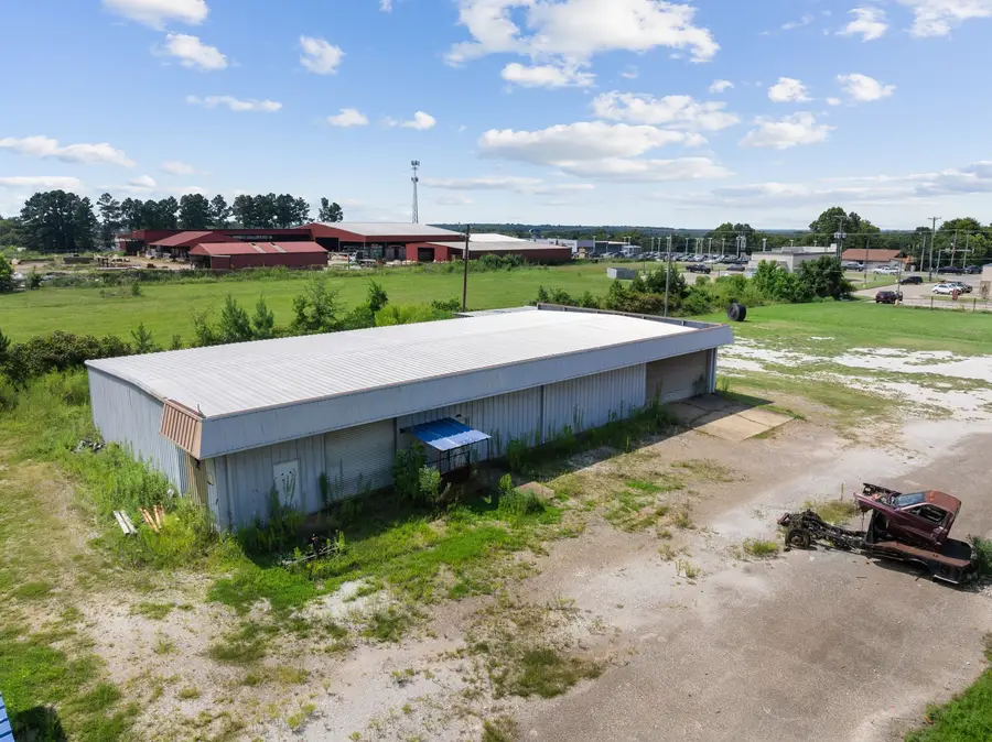 205 Industrial Avenue, Idabel, OK 74745 - #2