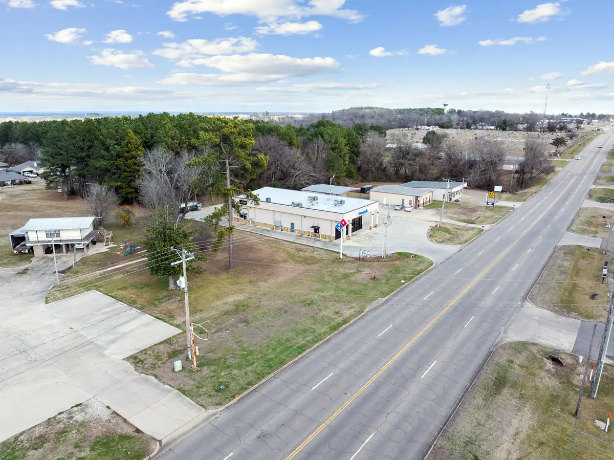 2017 E Washington Street, Idabel, OK 74745 - #1