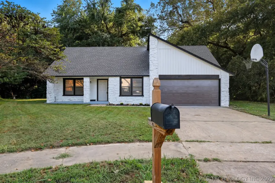 1824 S Umbrella Court, Broken Arrow, OK 74012 - #2