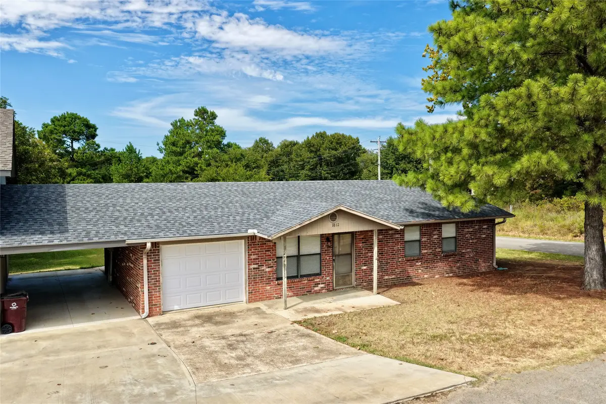 1812 Sunset Drive, Eufaula, OK 74432 - #1