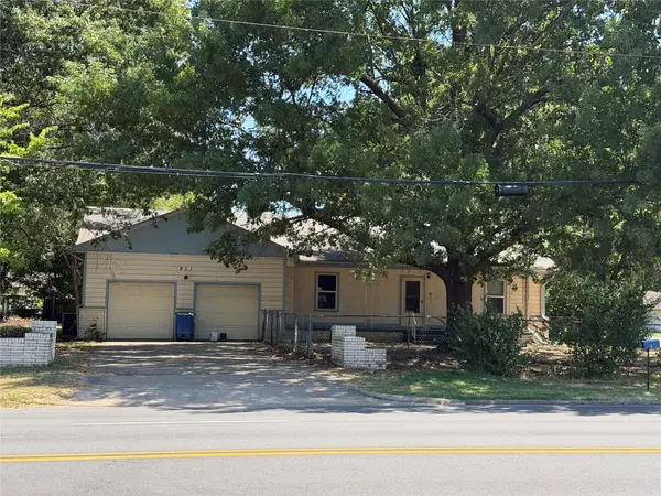 911 S Mcquarrie Avenue, Wagoner, OK 74467