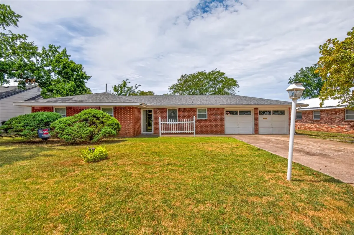 229 NE Myers Avenue, Bartlesville, OK 74006 - #1