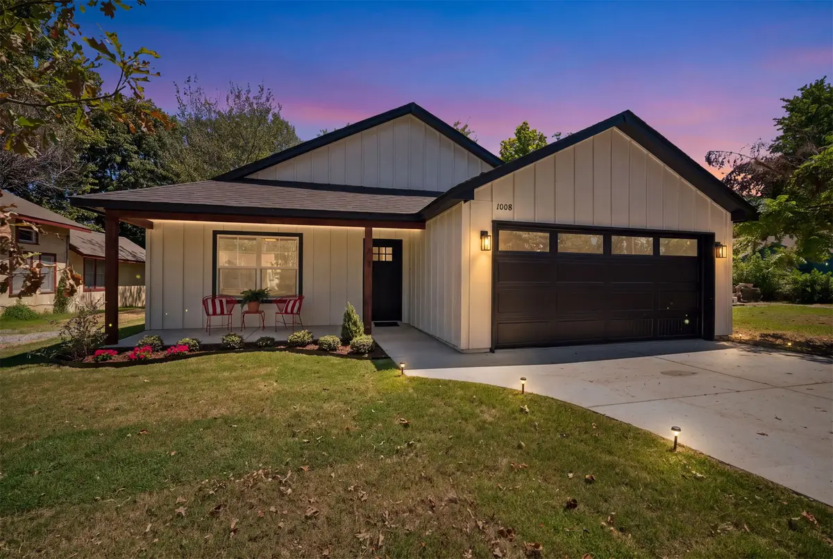 1008 N Sioux Avenue, Claremore, OK 74017 - #1