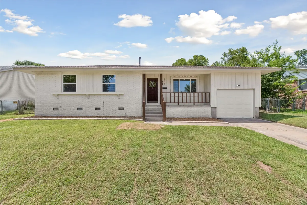 626 N Moccasin Place, Sapulpa, OK 74066 - #1