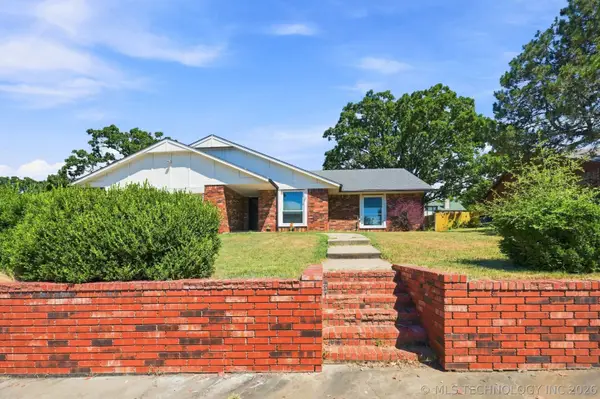 1016 E 13th Street, Claremore, OK 74017