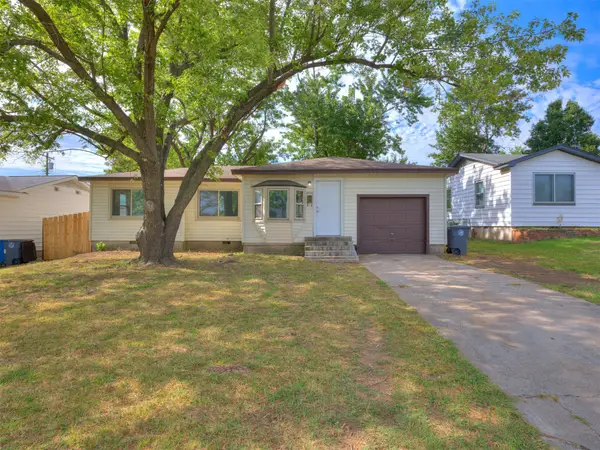 8934 E Newton Street, Tulsa, OK 74115