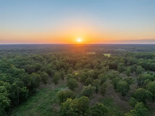 2 N 4450 Road, Locust Grove, OK 74352