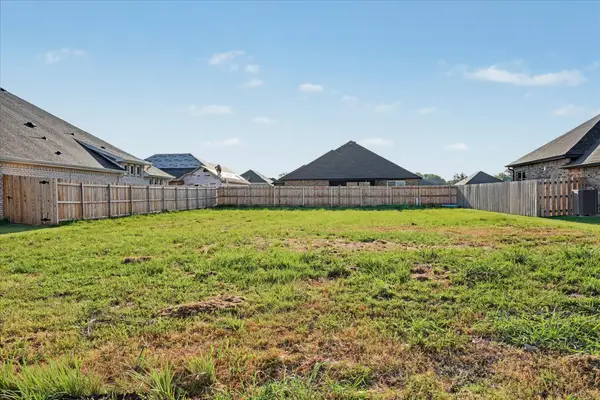 10871 S 277th East Avenue, Coweta, OK 74429