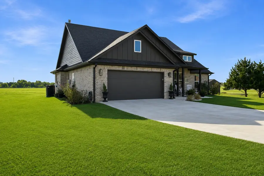 131 Paralee Street, Durant, OK 74701 - #3