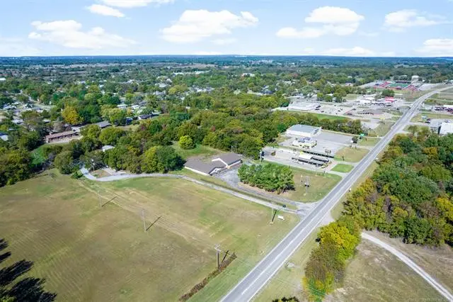300 S Hwy 82 Highway S, Locust Grove, OK 74352 - #2