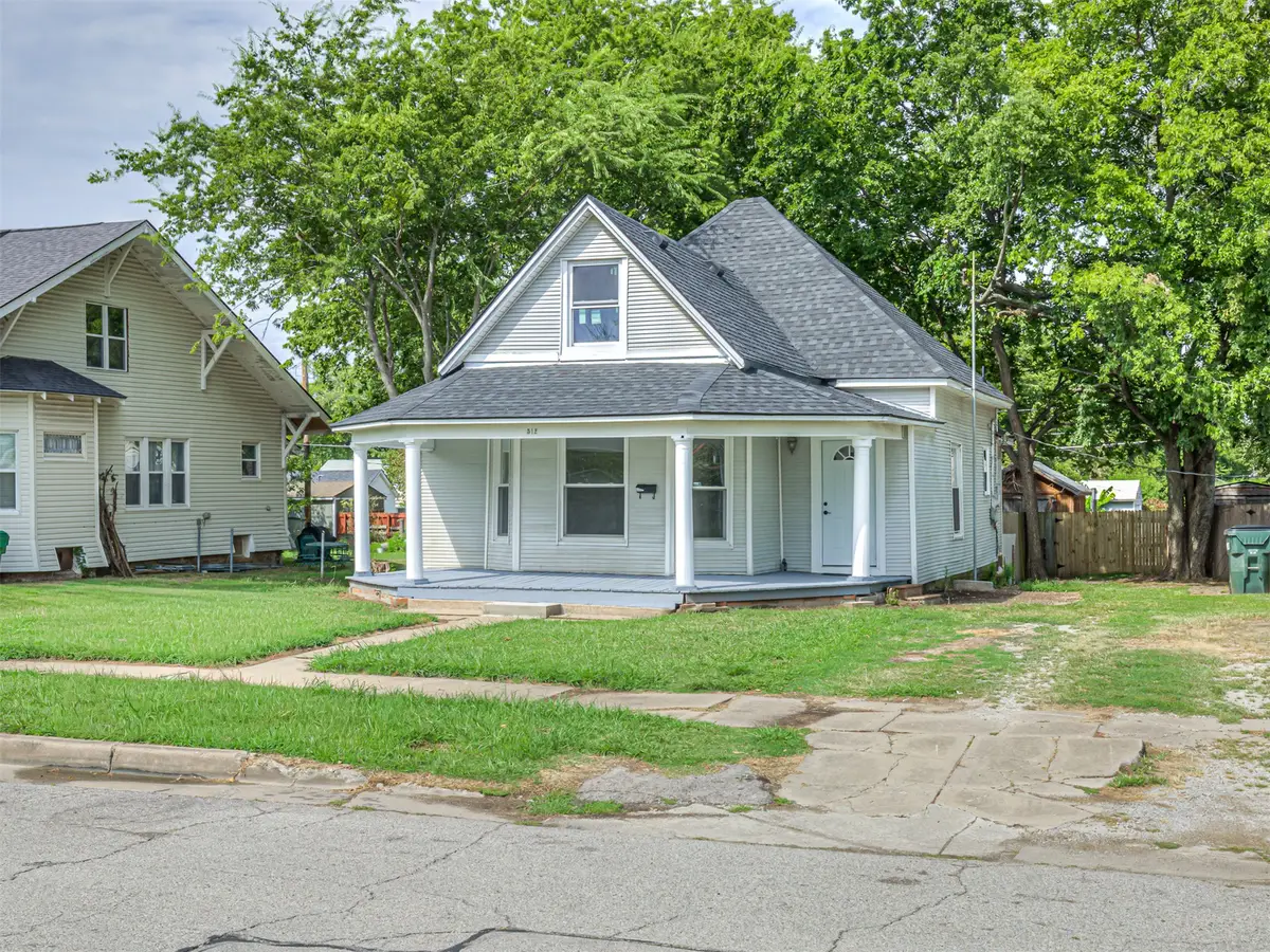 512 S Poplar Street, Sapulpa, OK 74066 - #1