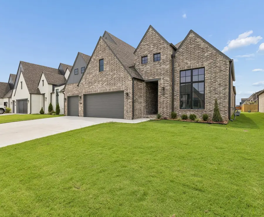 5904 E 127th Street S, Tulsa, OK 74008 - #2