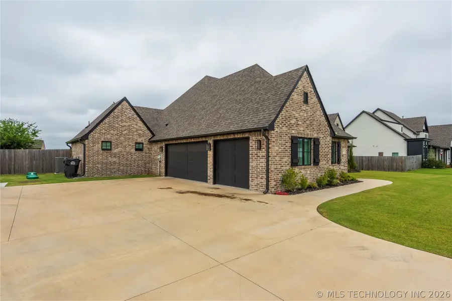 25 W 166th Place S, Glenpool, OK 74033 - #3