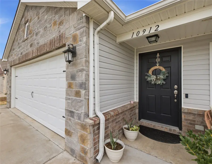 10912 N 100th East Avenue, Owasso, OK 74055 - #2