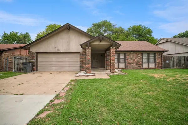 11913 E 38th Place, Tulsa, OK 74146
