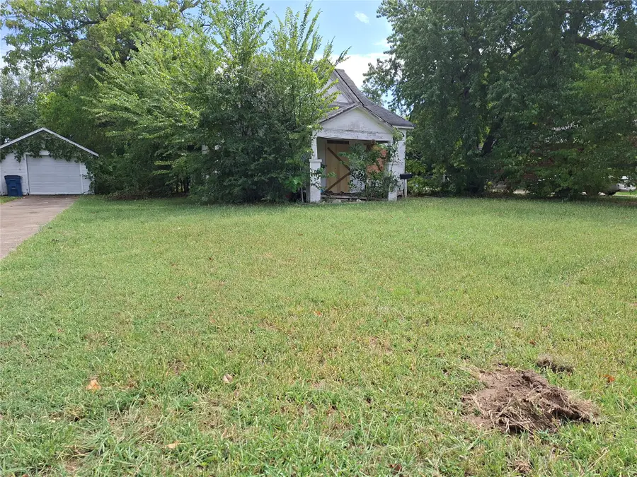 1109 E Broadway, Cushing, OK 74023 - #2