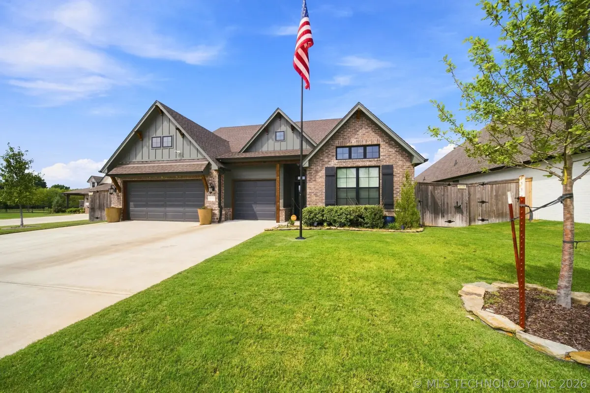 7112 E Queens Street, Broken Arrow, OK 74014 - #1