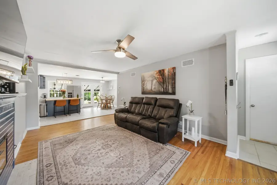 2415 S Marion Avenue S, Tulsa, OK 74114 - #3