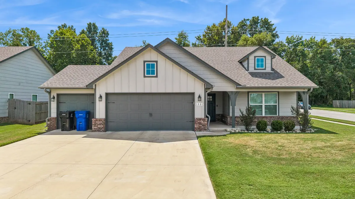 1801 E Winston Street, Broken Arrow, OK 74011 - #1