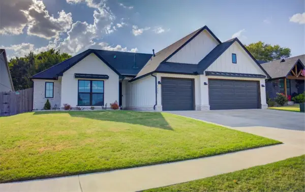 9224 N 141 East Avenue, Owasso, OK 74055