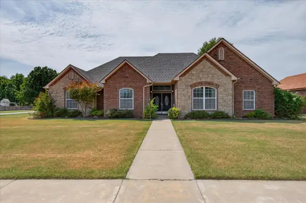2815 SE Vicksburg Street, Bartlesville, OK 74006