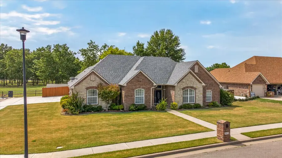 2815 SE Vicksburg Street, Bartlesville, OK 74006 - #2